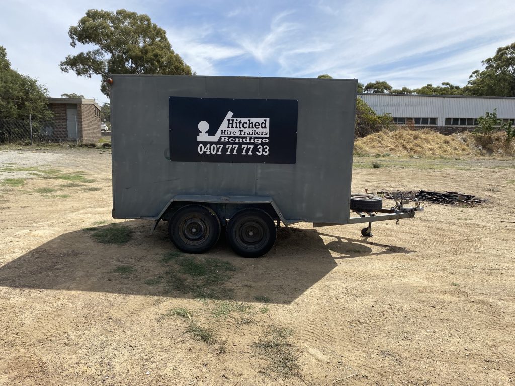 Trailer 7. Furniture/Enclosed Tandem